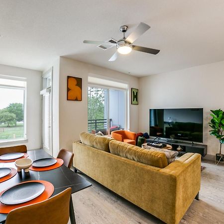 Downtown Apartment With Riverwalk Views Free Parking Pet Friendly Centrally Located On The Riverwalk 샌안토니오 외부 사진