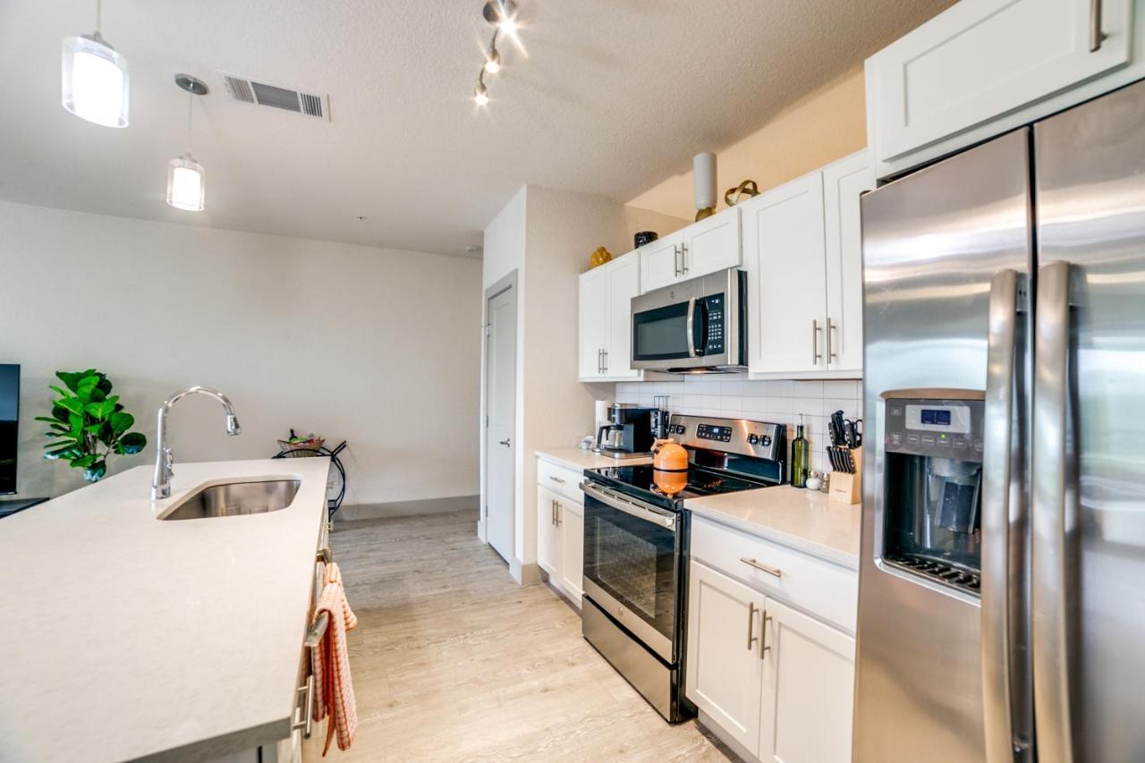 Downtown Apartment With Riverwalk Views Free Parking Pet Friendly Centrally Located On The Riverwalk 샌안토니오 외부 사진