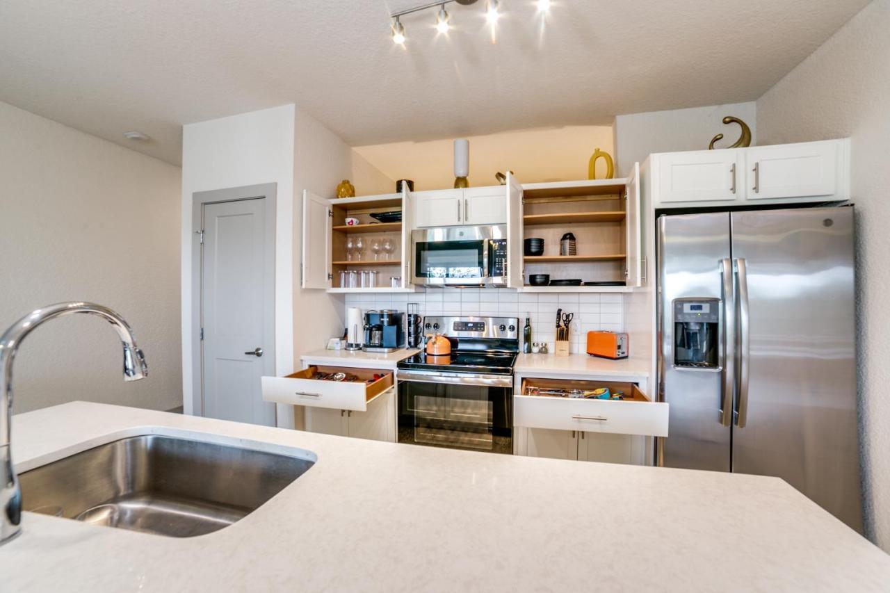 Downtown Apartment With Riverwalk Views Free Parking Pet Friendly Centrally Located On The Riverwalk 샌안토니오 외부 사진