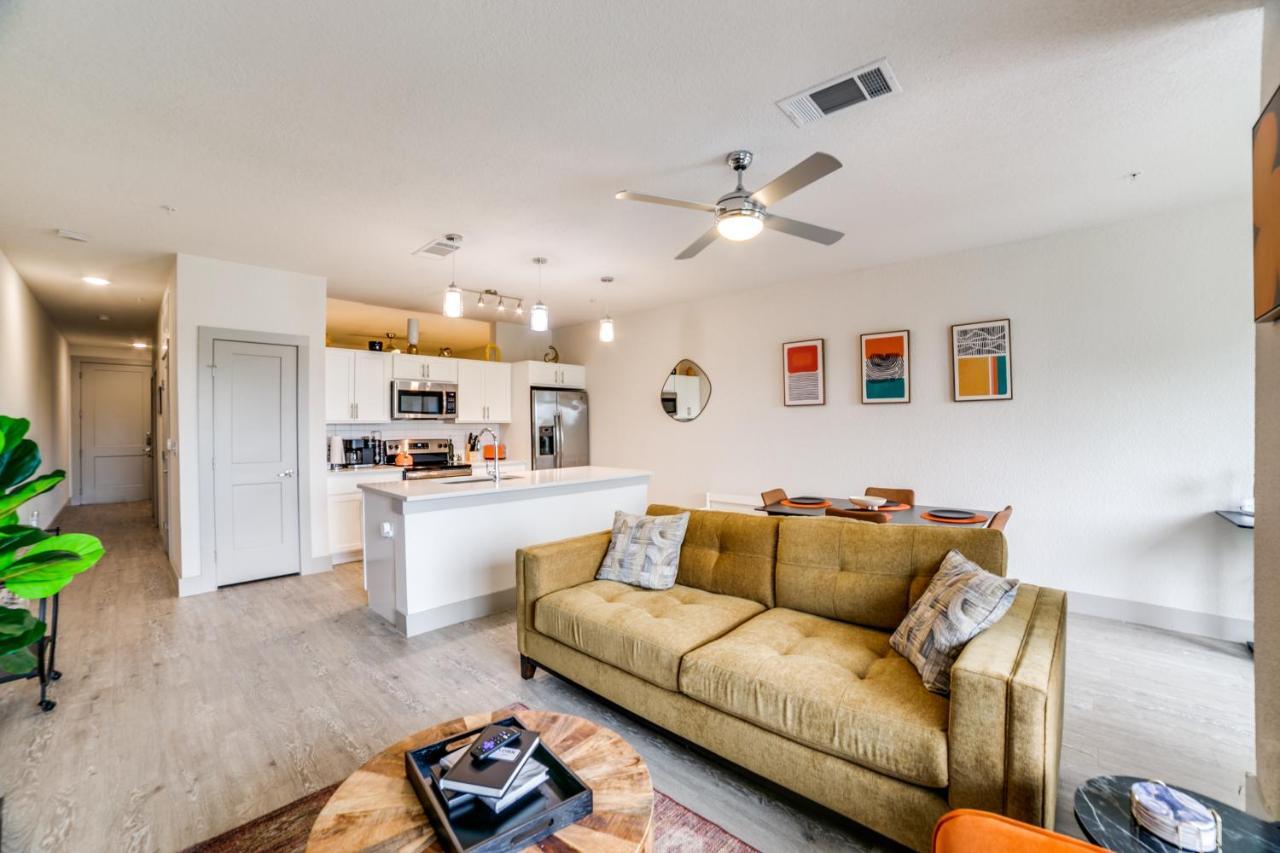 Downtown Apartment With Riverwalk Views Free Parking Pet Friendly Centrally Located On The Riverwalk 샌안토니오 외부 사진